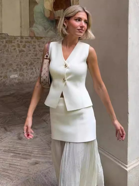 New Fashion Knitted Vest Splicing Pleated Long Skirt Set