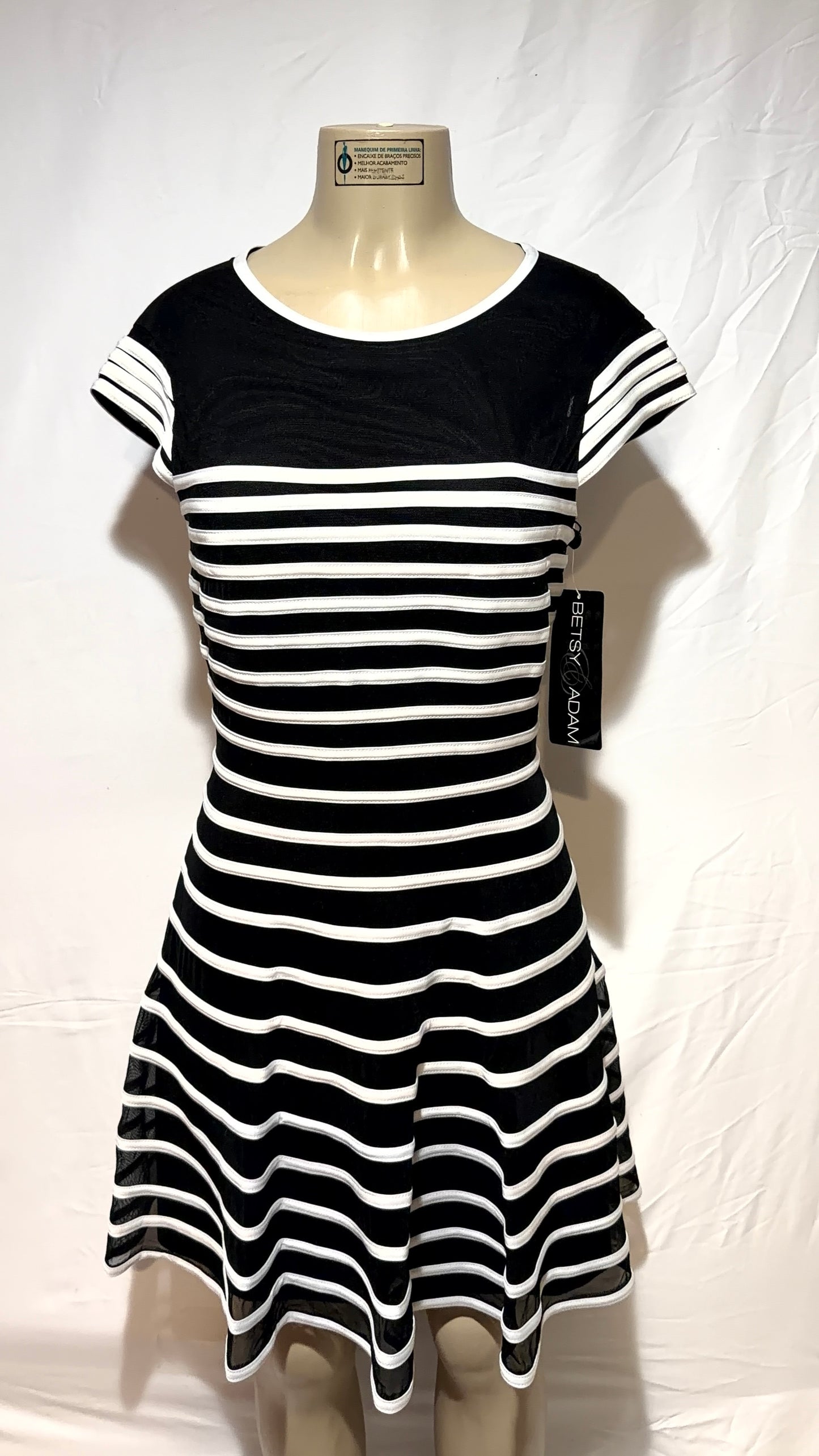 BETSY & ADAM DRESS