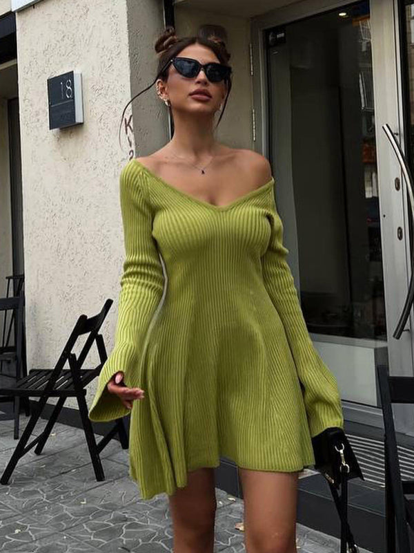 Women's V-neck long-sleeved sexy knitted dress