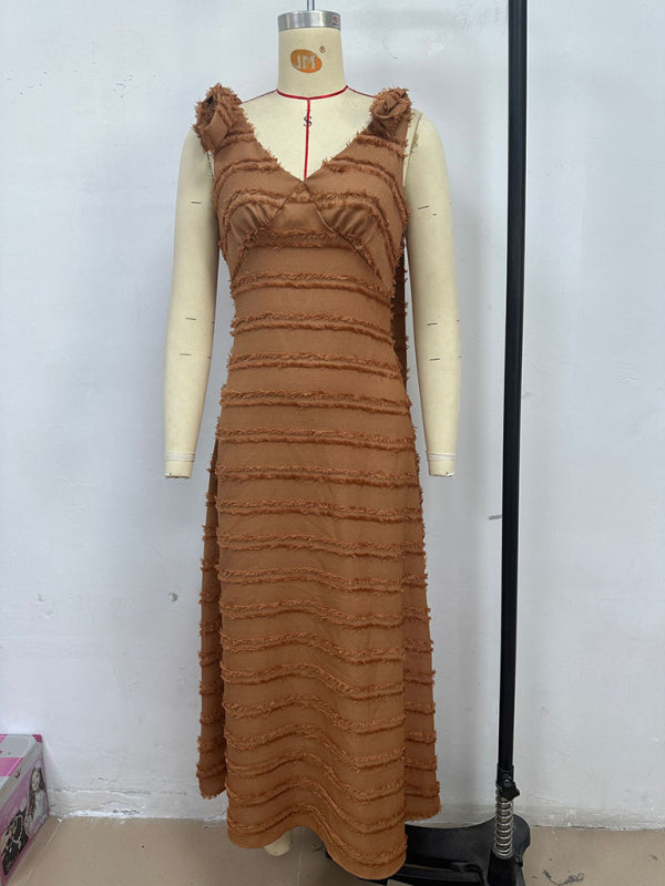 Elegant V-neck textured dress