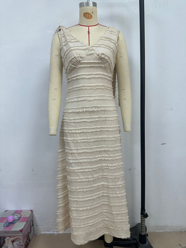 Elegant V-neck textured dress
