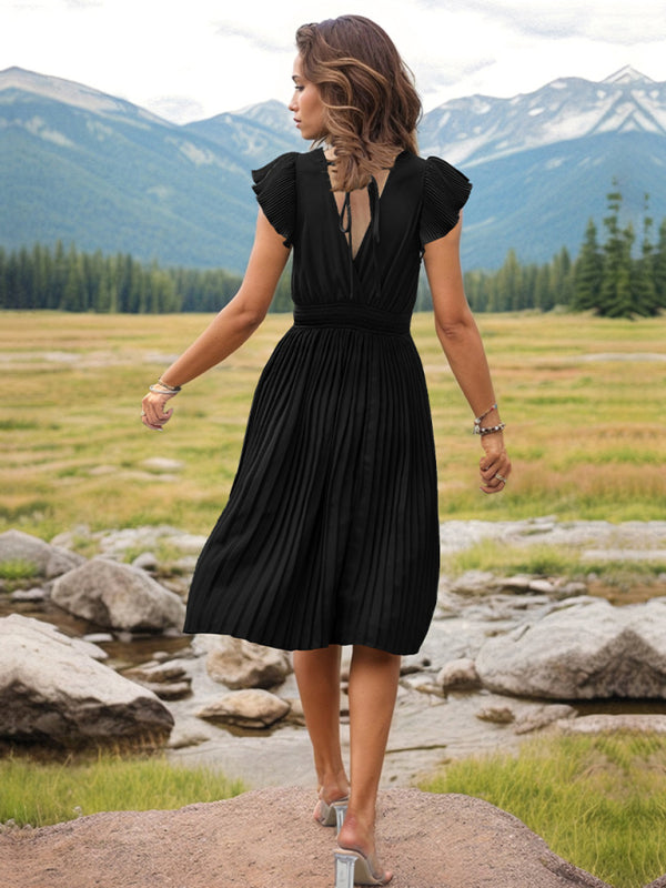 New style simple temperament V-neck high-waisted pleated dress